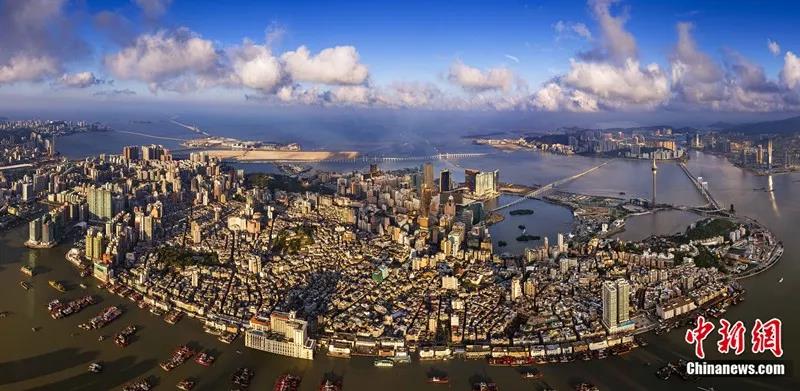 2025年新澳门和香港2025年正版资料免费大全：全面释义、专家解读与落实 警惕虚假宣传传